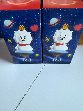 BT21 RJ Space Character Vinyl Figure Box